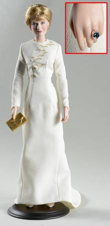 Diana Princess of Wales Porcelain Dolls Queen Of Fashion - Boxed