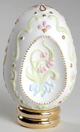 The Collector's Treasury of Eggs Cybis - No Box