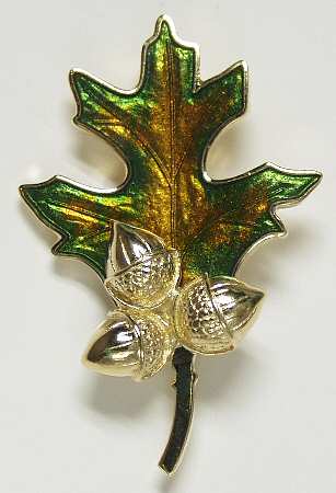 Fine Enamels Jewelry Oak Leaf & Acorn-Green - Boxed