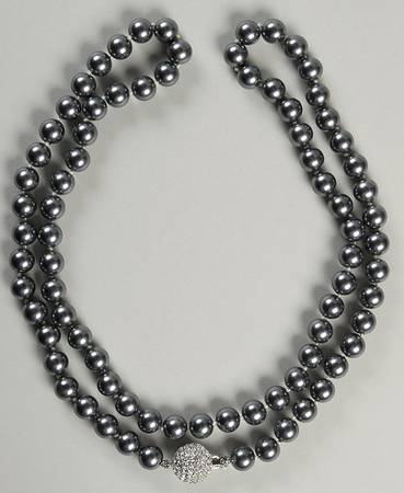 Franklin Mint Jewelry Shakira Caine Black Pearlescent - No Box