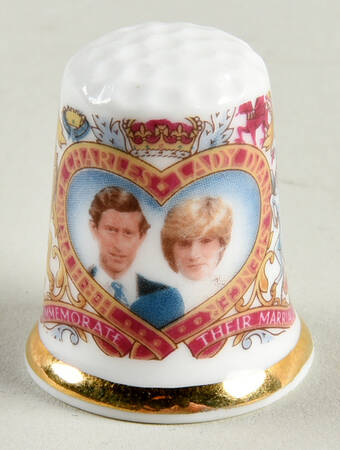 Finsbury Royalty Commemoratives Prince Charles & Princess Diana Wedding - No Box