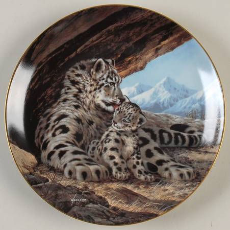 Last of Their Kind; Endangered Species Snow Leopard - No Box