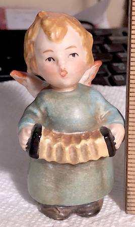 Religious Figurines (HX Mark) Angel With Accordian-Blue - No Box