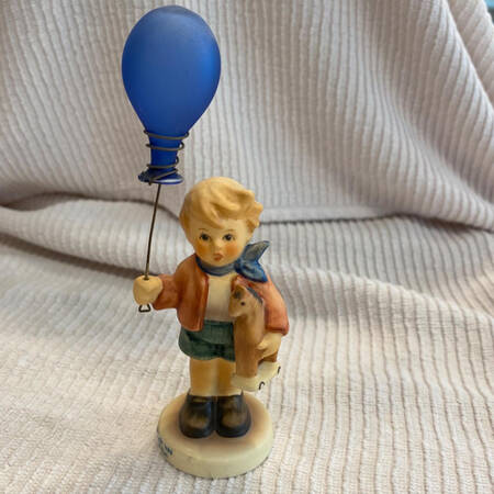 Goebel Figurines Carnival Fun - With Box-Bx551