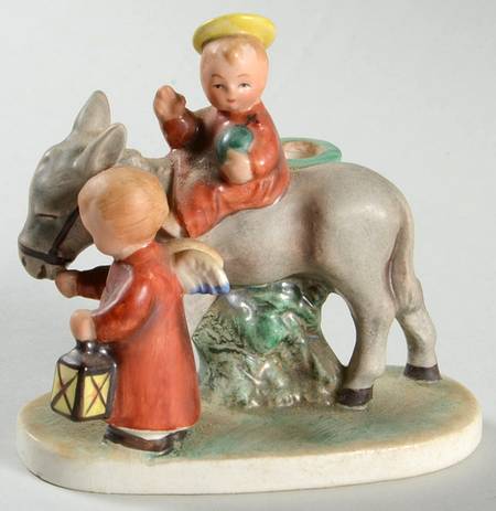 Religious Figurines (HX Mark) Flight Into Egypt Candle Holder - No Box
