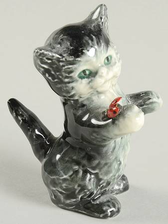 Animals-Figurines Kitten With Ladybug - No Box