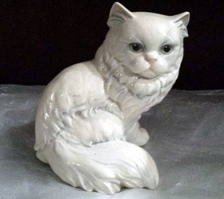 Animals-Figurines Persian Cat - No Box