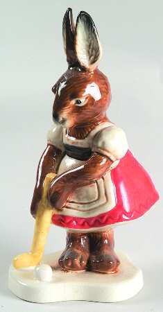 Bavarian Bunnies Elsa-Golfing - No Box