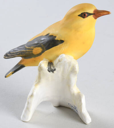 Bird Figurines Golden Oriole - No Box