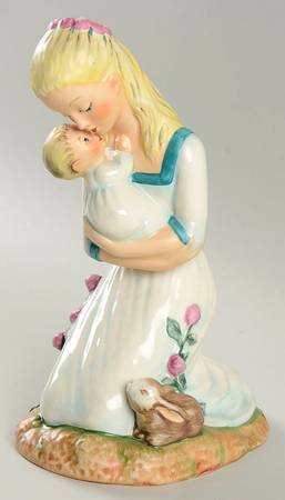 Charlot Byj Mother Embracing Child - Boxed