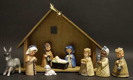 Janet Robson Nativity 11 Piece Nativity Set - Nativity Set Of 11