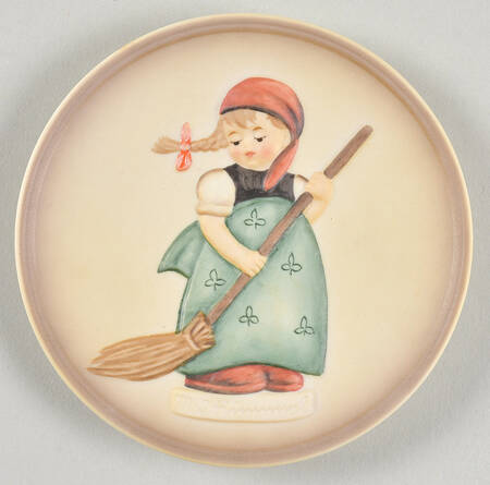 Little Homemakers Little Sweeper - No Box