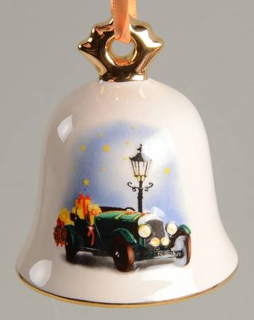 Annual Christmas Bell Car And Streetlight - Boxed