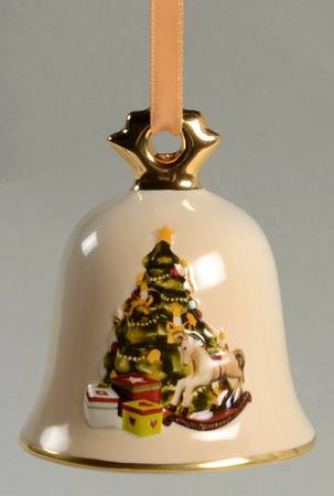 Annual Christmas Bell Christmas Tree With Presents - No Box