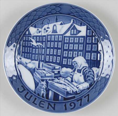Grande Copenhagen Christmas Plate Fishwives At Gammelstrand - Boxed