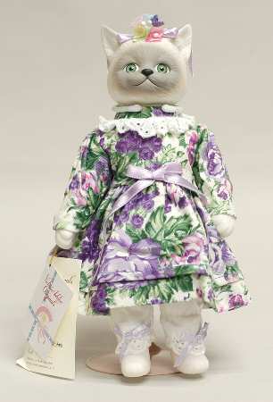 Victoria Ashlea Cats Peebles - No Box