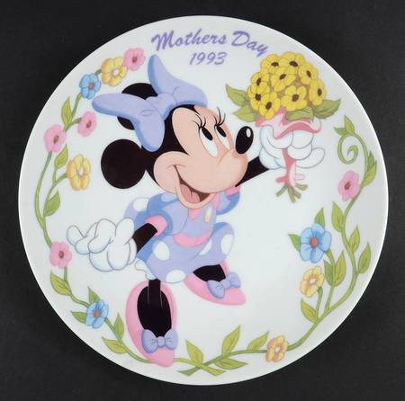 Disney Mother's Day Plates Mother's Day Bouquet - With Box
