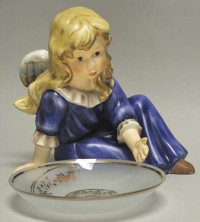 Christmas Figurines & Giftware Angel W/ Bowl - No Box 42