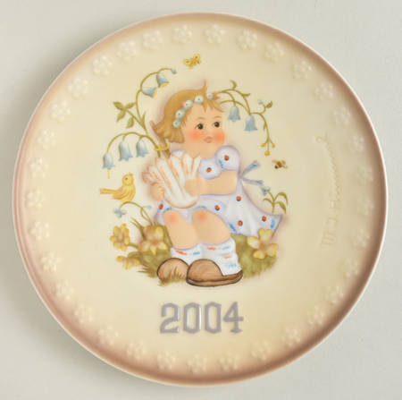 Hummel Annual Plate-Series 2 Garden Gift - Boxed