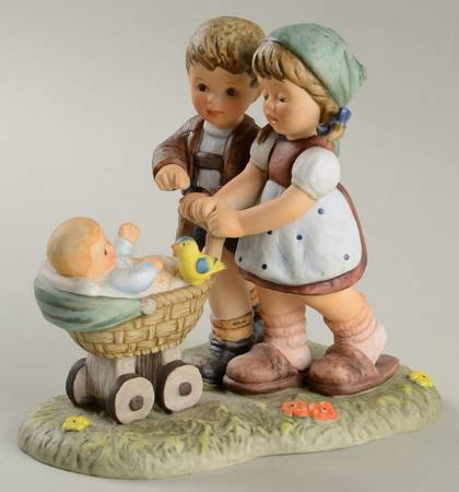 Moments Of Joy-Berta Hummel Stroll In The Park - Boxed