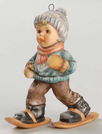 A Berta Hummel Christmas Walking Thru The Snow - No Box