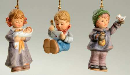 A Berta Hummel Christmas Set #5 Boxed Set Of 3 - Boxed