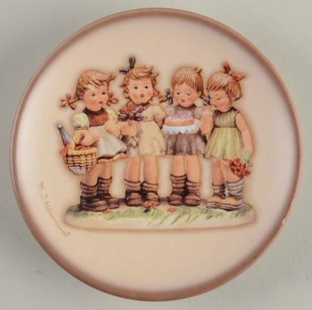 Hummel Century Collection Plates We Wish You The Best - Boxed