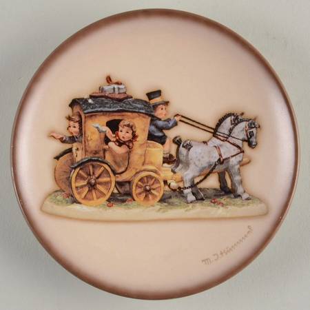 Hummel Century Collection Plates Fond Goodbye - No Box