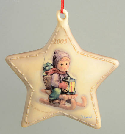 Hummel Puffed Star Ornament by Goebel