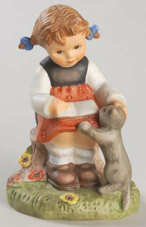 A Breath of Spring-Berta Hummel Cat Tales - Boxed