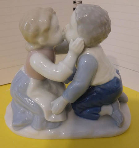 Gerold Porzellan Figurine Boy & Girl Kissing - No Box