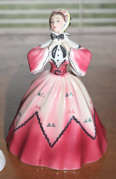 Peggy Porcher Figurines New Bonnet - No Box