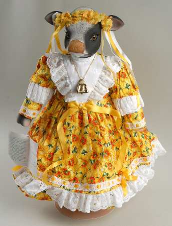 Carol Anne Dolls Miss Flora Buttermilk-Musical - Boxed