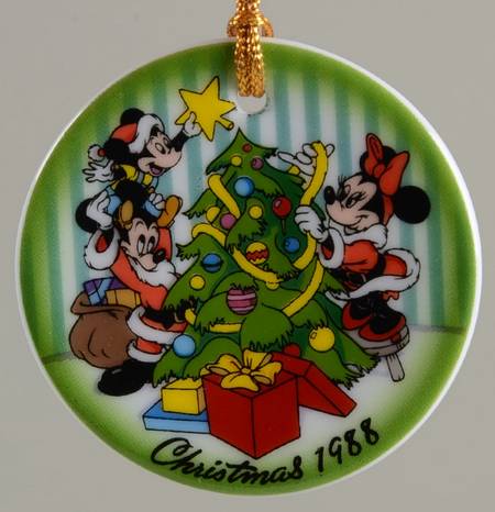 Disney Annual Ornaments-Flat The Tree Trimming - Boxed