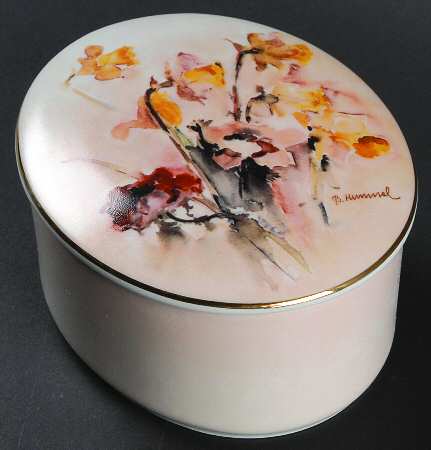 Berta Hummel Gallery Spring Oval Box Medium - Boxed