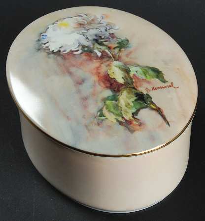 Berta Hummel Gallery Fall Oval Box Medium - Boxed