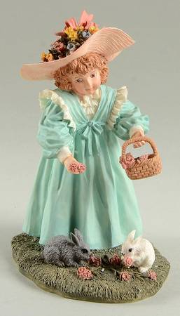 Maud Humphrey Bogart Figurine A Basket Full Of Blessings - Boxed