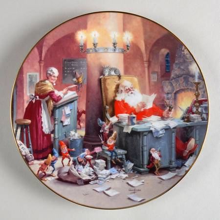 Classic American Santa He's Checking His List - Boxed by Hamilton Collection