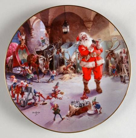 Classic American Santa The Reindeer's Stable - Boxed by Hamilton Collection