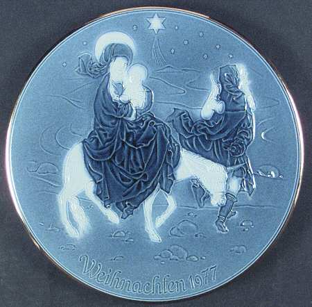 Heinrich Christmas Plate by Heinrich - H&amp;C