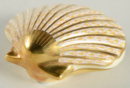 Shells Scallop Shell-Butterscotch - No Box
