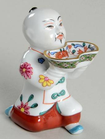 Asian Chinese Kneeling-Small/White - No Box