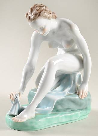 Nudes Nude Woman - No Box