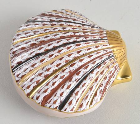 Shells Scallop Shell-Chocolate - No Box