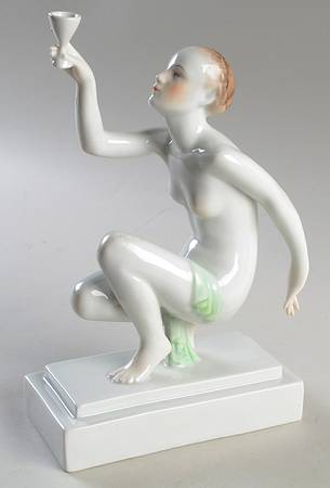 Nudes Nude Woman With Cup - No Box