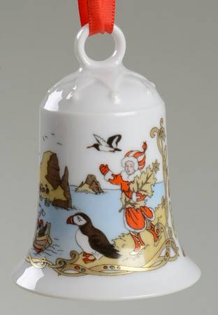 Annual China Christmas Bell Cliff With Seabirds - No Box