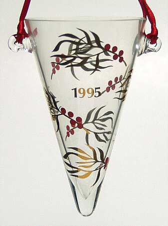 Annual Christmas Cornet by Holmegaard