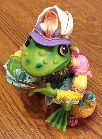 Camelot Frogs The Regal Tailor - No Box by Hamilton Collection