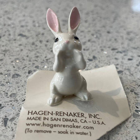 Hagen-Renaker Figurines Rabbit On Hind Legs - No Box