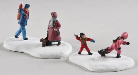 Christmas Village Accessories Greetings And Games - Boxed